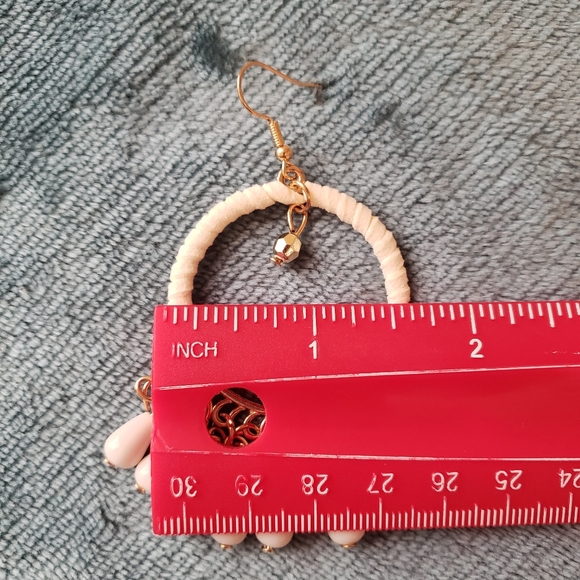 🆕️💐White Beaded Hoop Earrings - NEW💐 - Picture 3 of 4